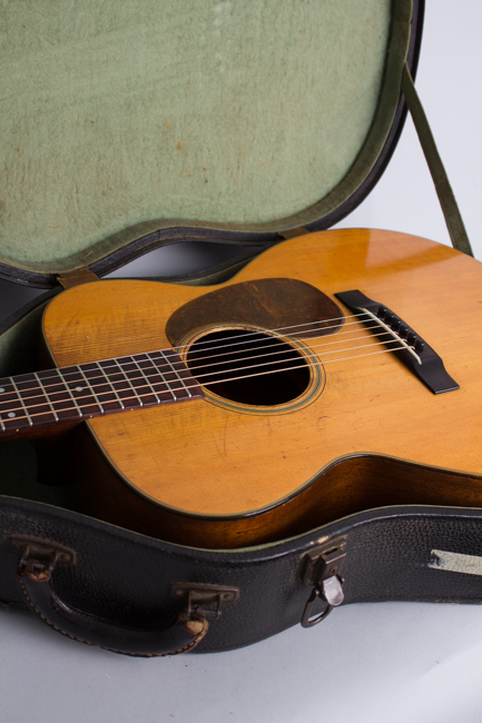 C. F. Martin  000-18 Flat Top Acoustic Guitar  (1945)