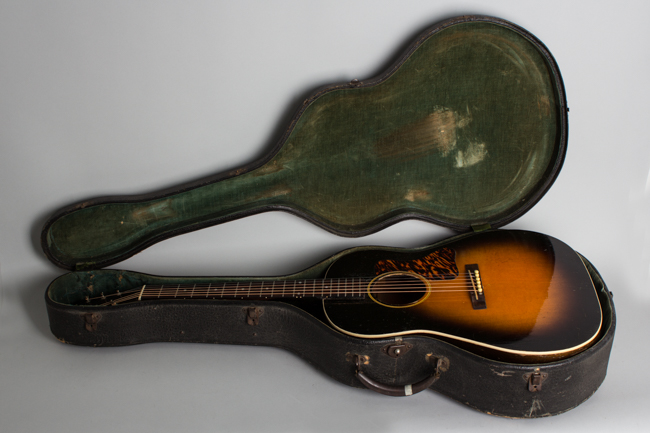 Gibson  J-35 Flat Top Acoustic Guitar  (1937-8)