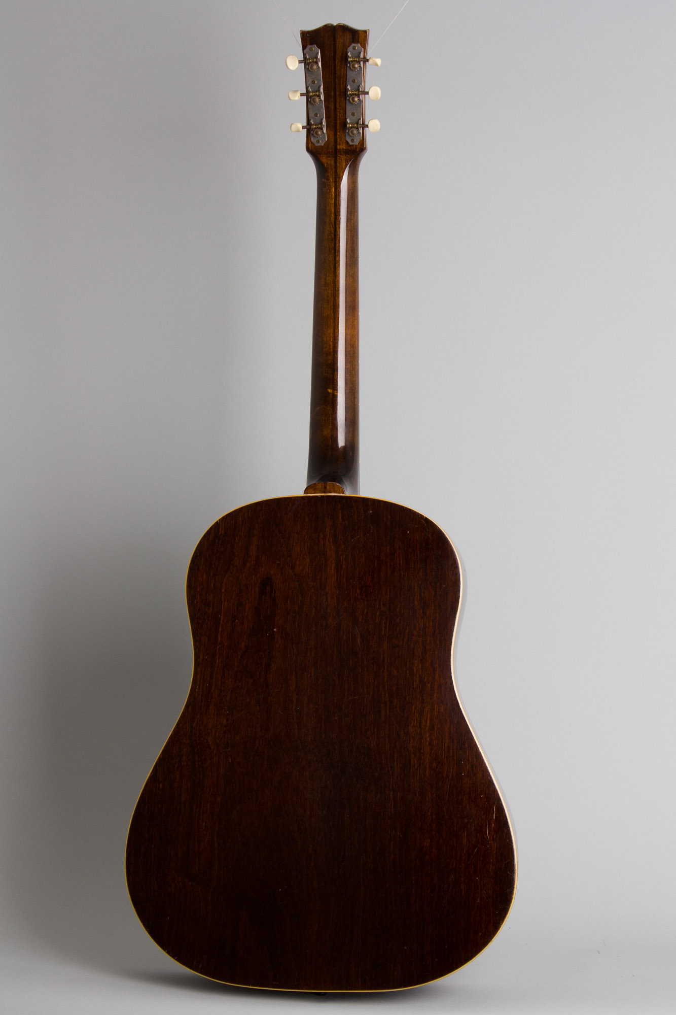 Gibson J-45 Flat Top Acoustic Guitar (1943-4) | RetroFret