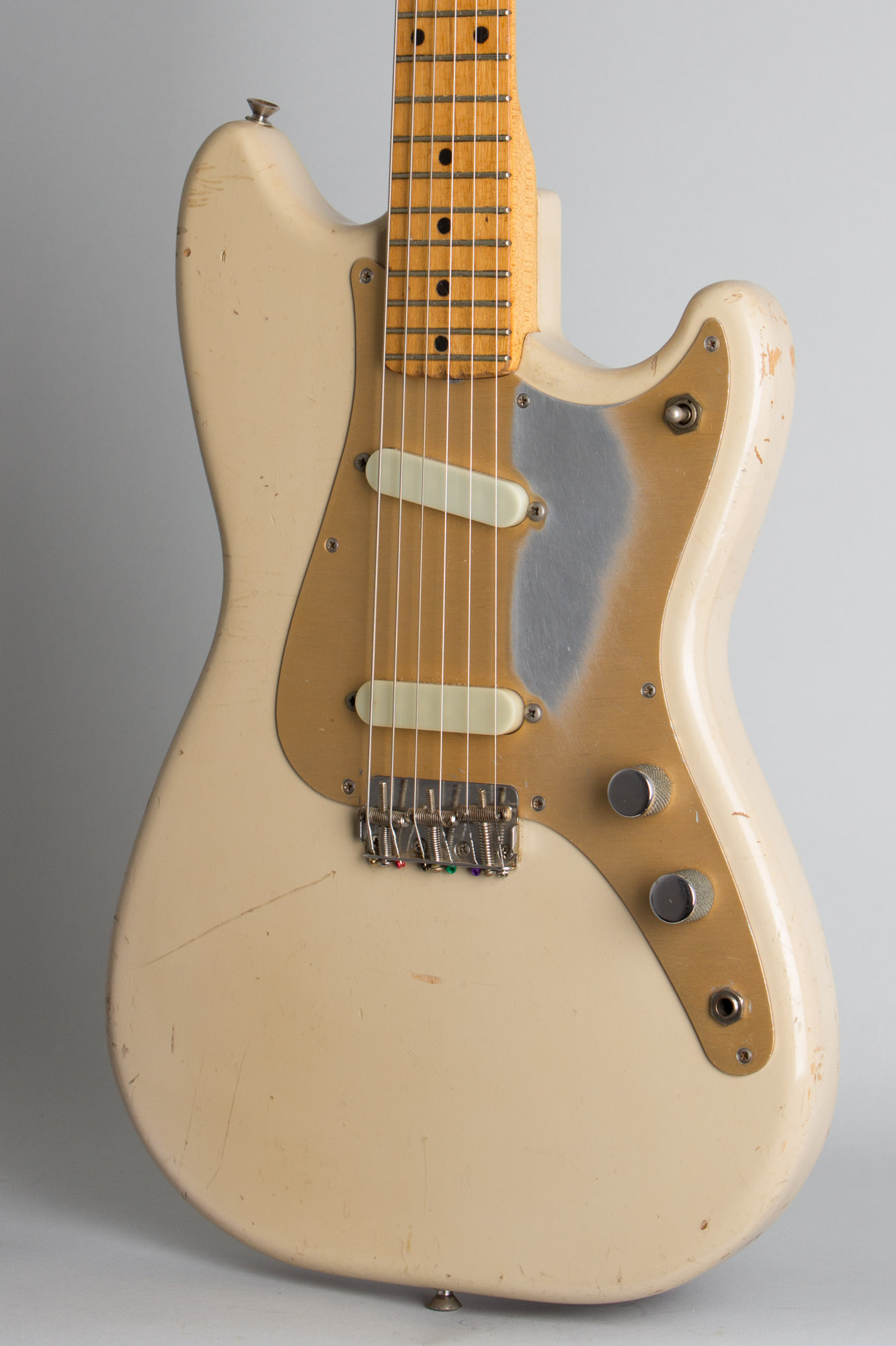 SOLD - Fender Duo Sonic 1958 Desert Sand – Mahar's Vintage