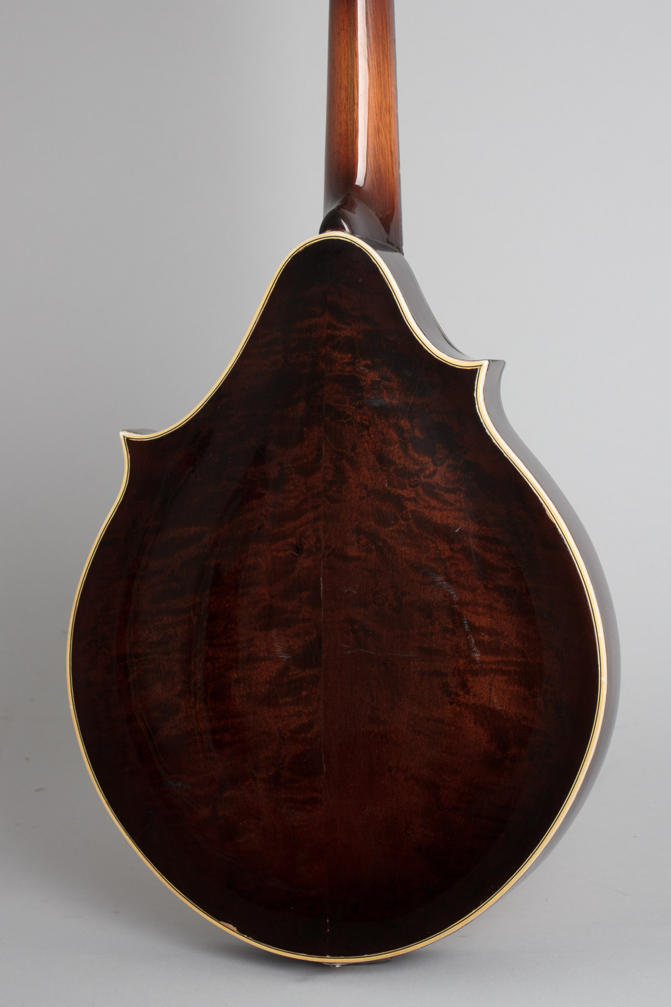 ワッシュバーンのマンドリン Washburn Model 5283 Deluxe Carved Top Mandolin (1935