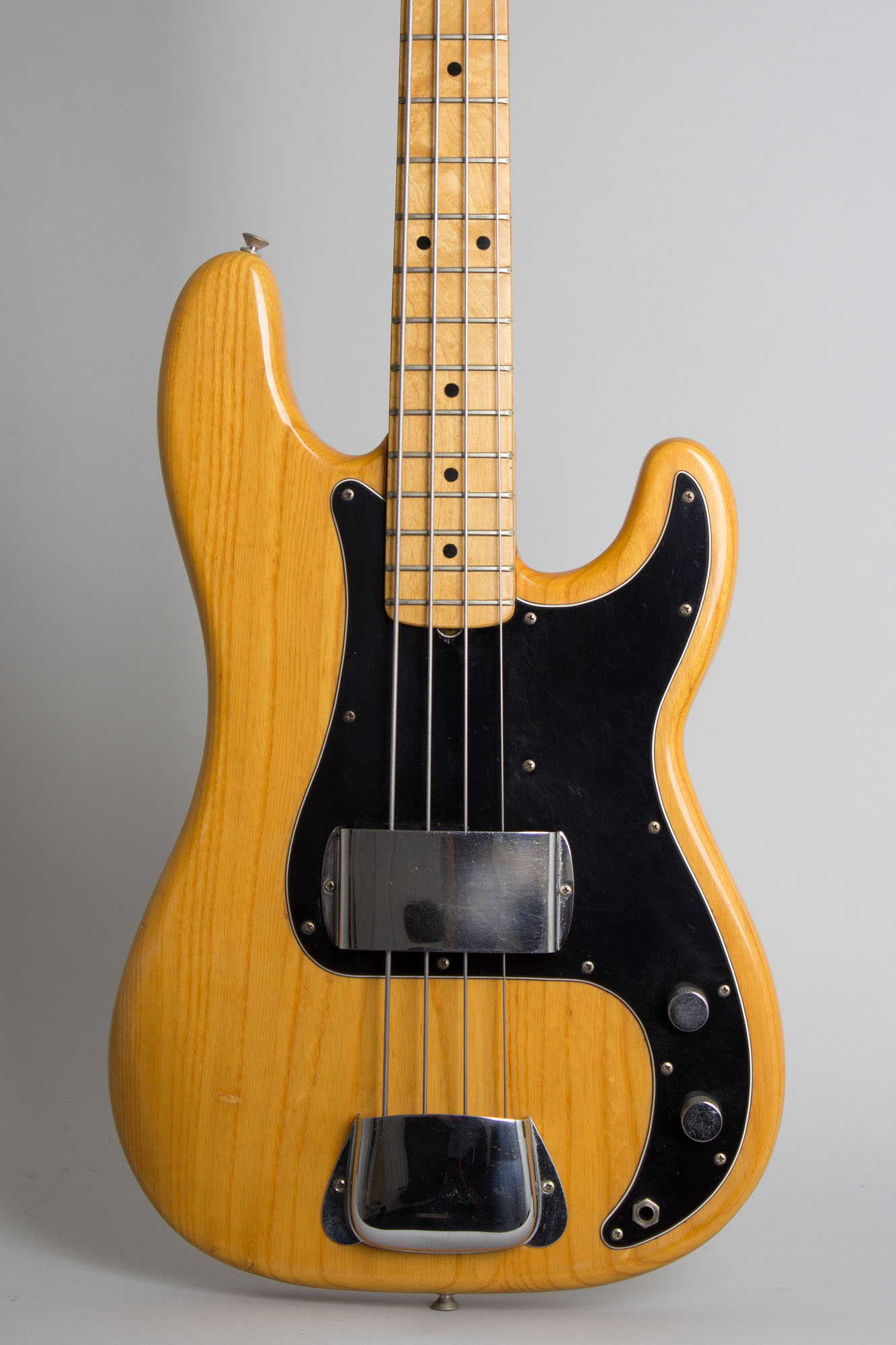 Fender Precision Bass Solid Body Electric Bass Guitar (1977) RetroFret