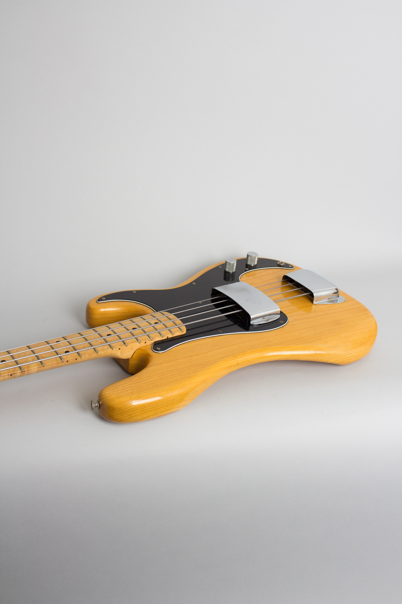 Fender Precision Bass Solid Body Electric Bass Guitar (1977