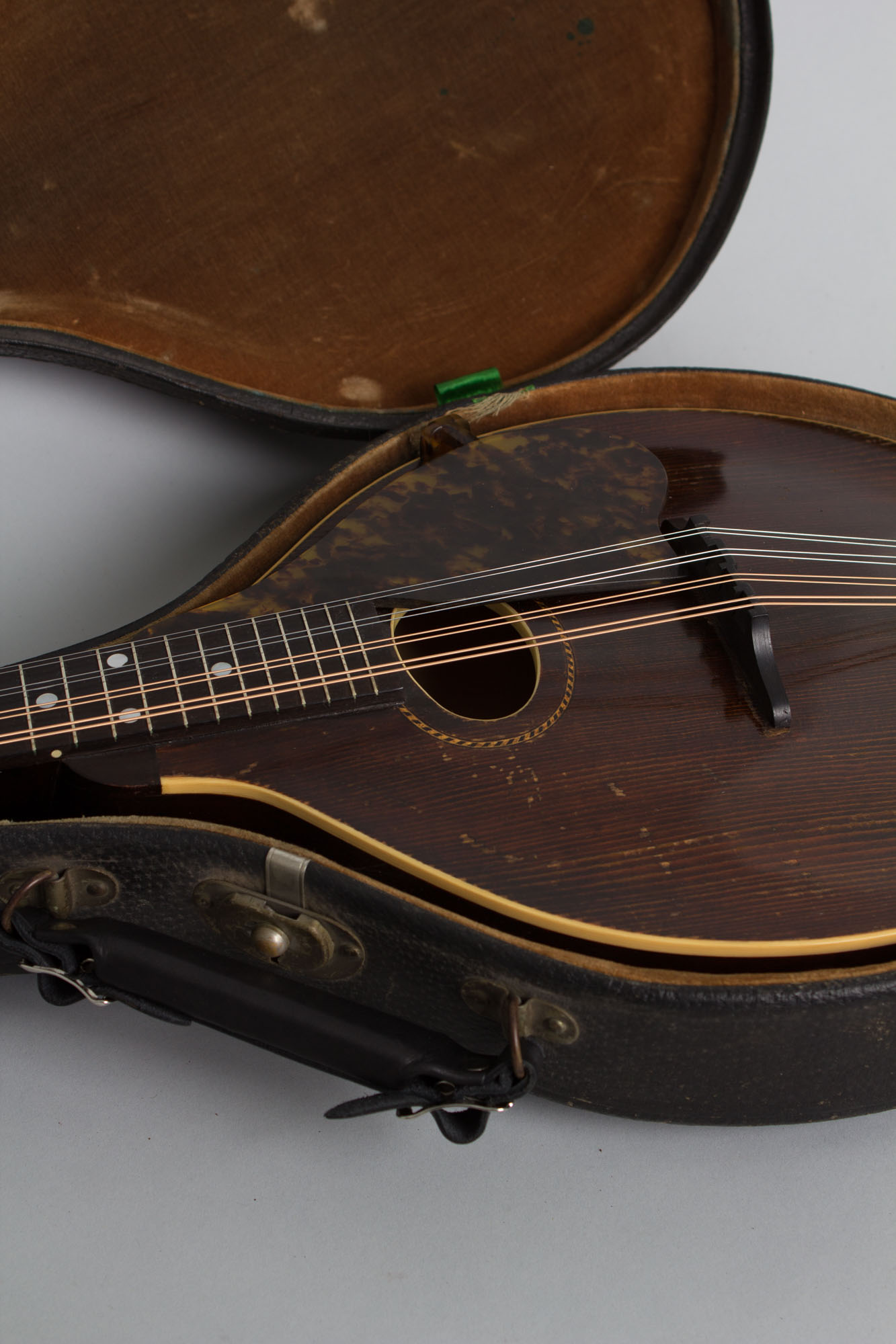 Gibson Style A Carved Top Mandolin (1918) RetroFret