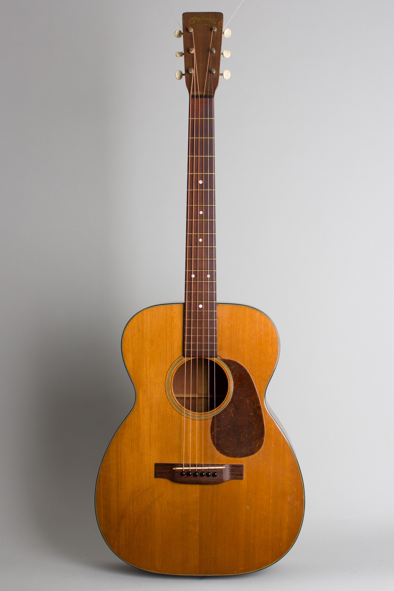 C. F. Martin 00-18 Flat Top Acoustic Guitar (1945) | RetroFret
