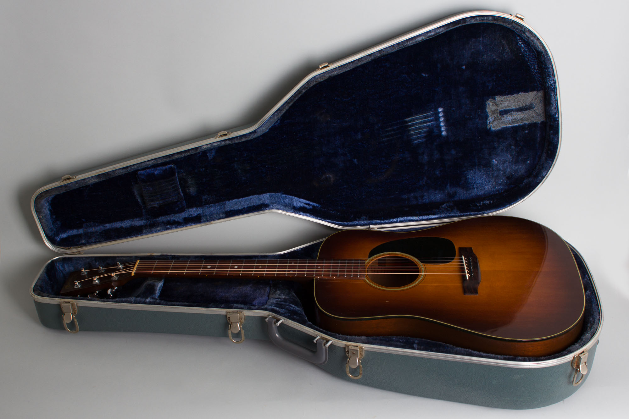 Martin D-18 アコースティックギター 1975年製