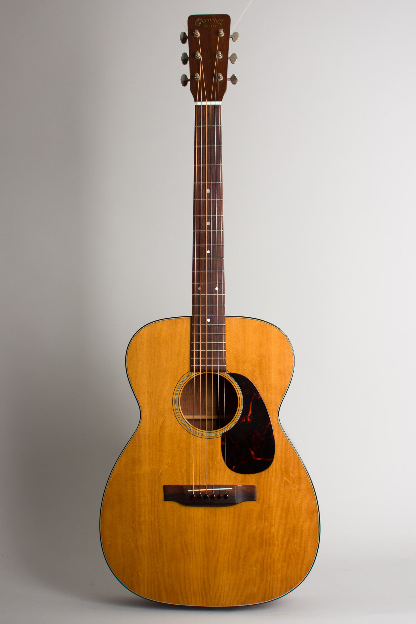 C. F. Martin 00-18 Flat Top Acoustic Guitar (1966) | RetroFret