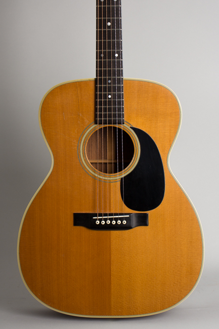 C. F. Martin  000-28 Flat Top Acoustic Guitar  (1972)