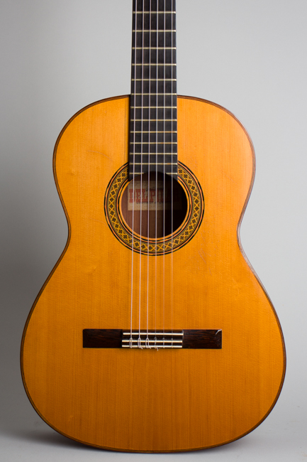 Del Pilar  Classical Guitar  (1971)