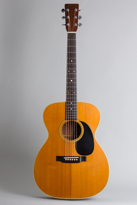 C. F. Martin  000-28 Flat Top Acoustic Guitar  (1971)