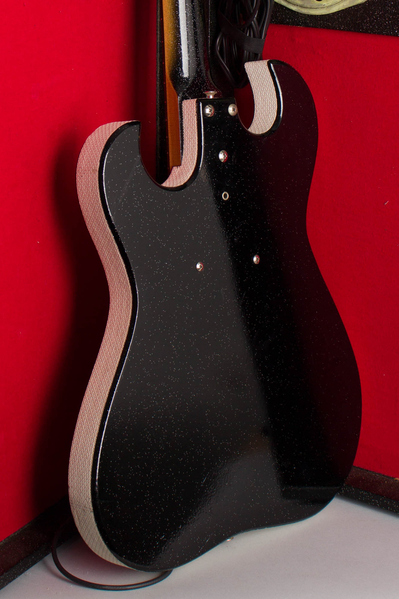 Silvertone Model 1448 SemiHollow Electric Guitar and Amplifier Set