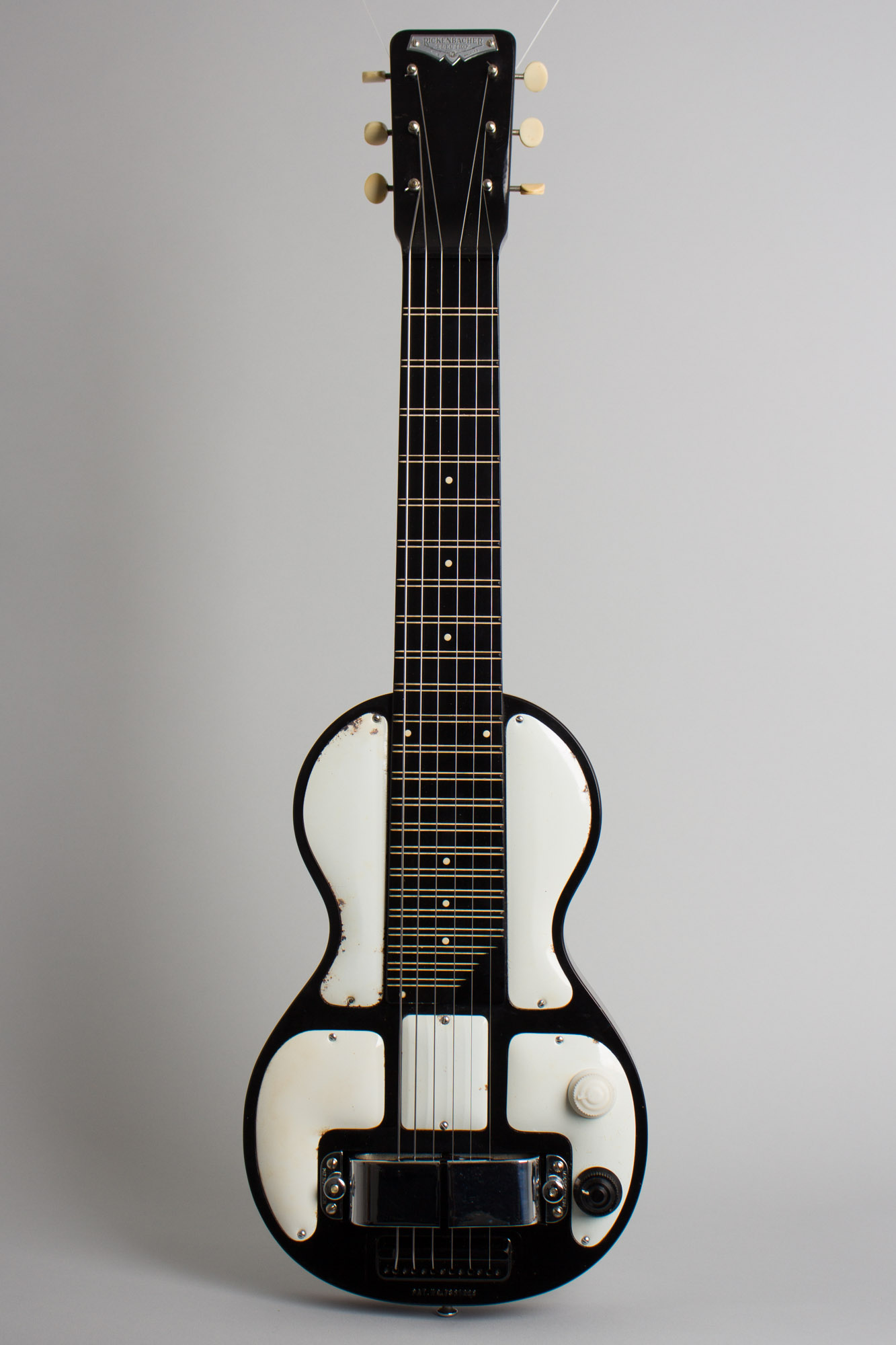 Rickenbacker Model B-6 Lap Steel Electric Guitar (1940) | RetroFret