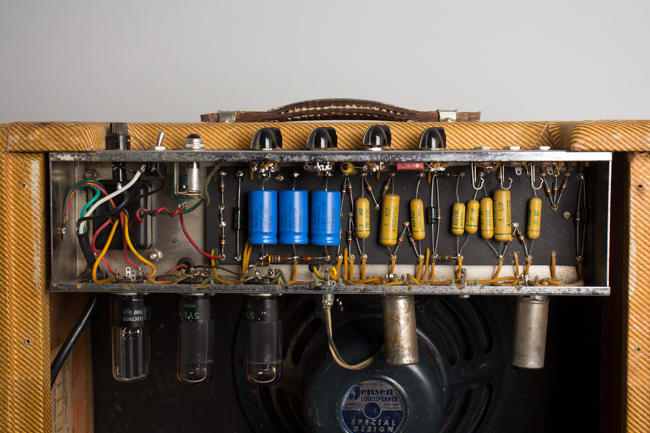 Fender  Vibrolux Model 5F11 Tube Amplifier (1959)