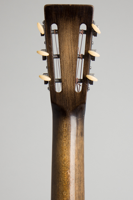 National  Triolian Resophonic Guitar  (1932)