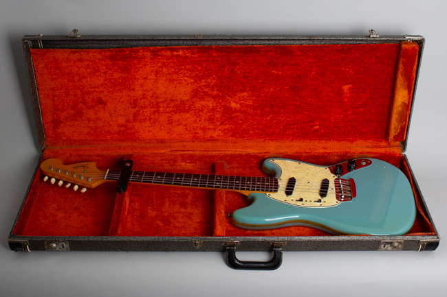 Fender  Duo-Sonic II Solid Body Electric Guitar  (1966)