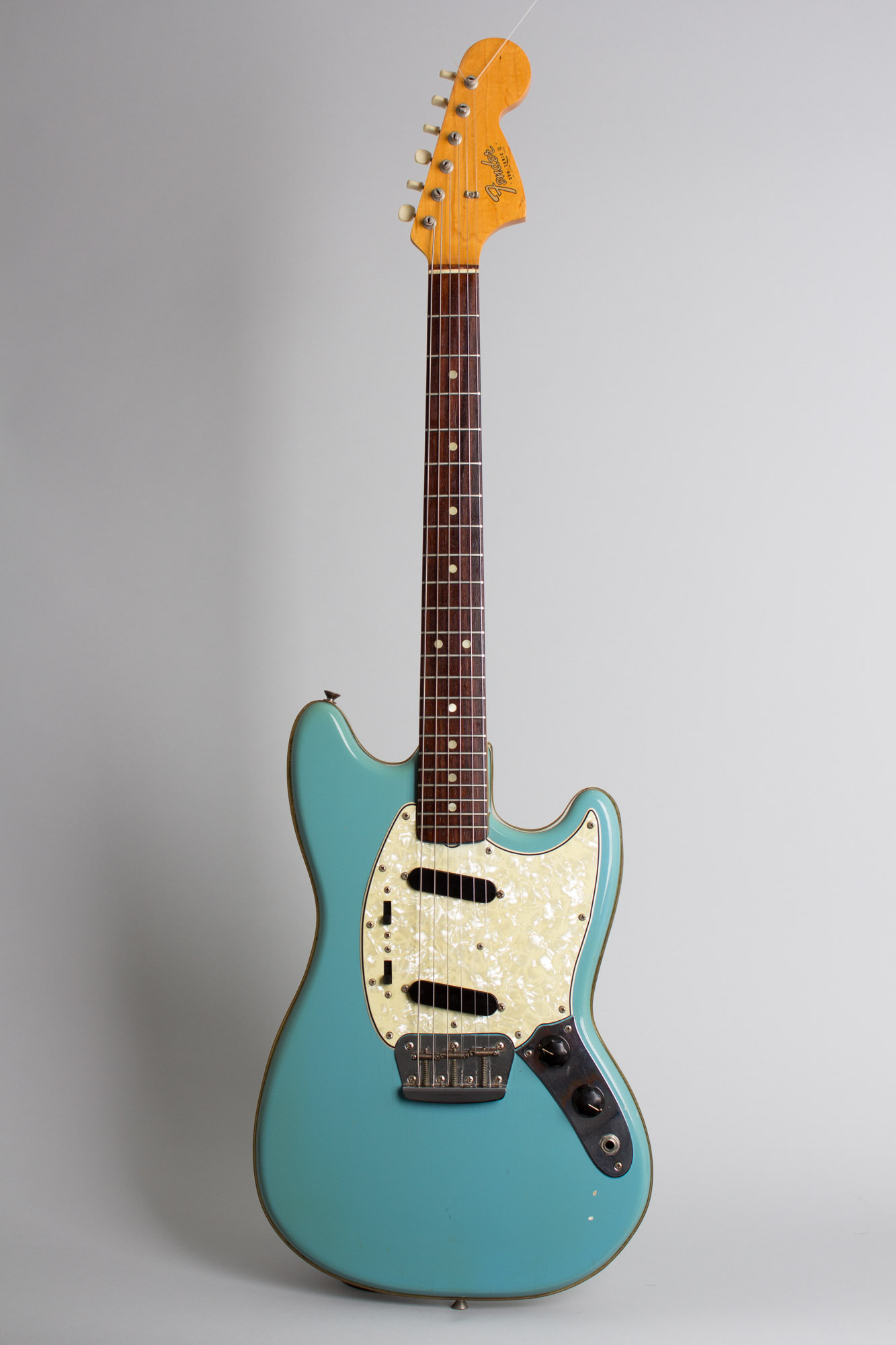 Fender Duo-Sonic II Solid Body Electric Guitar (1966) | RetroFret
