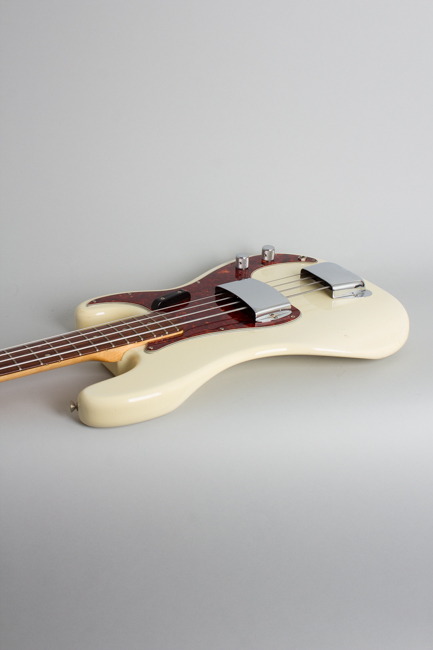 Fender  Precision Bass Solid Body Electric Bass Guitar  (1966)