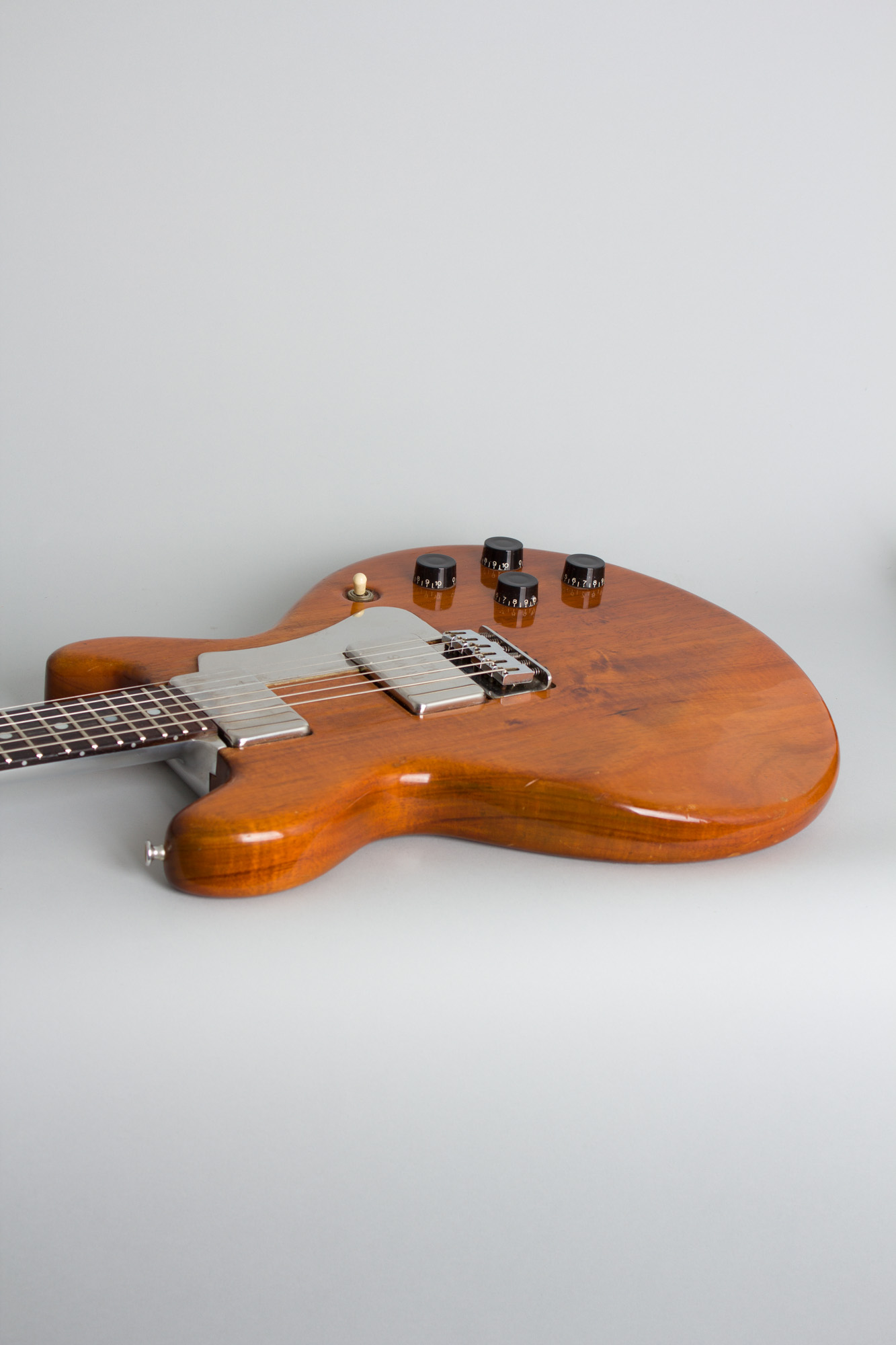 Travis Bean TB1000S Standard Solid Body Electric Guitar (1977) RetroFret