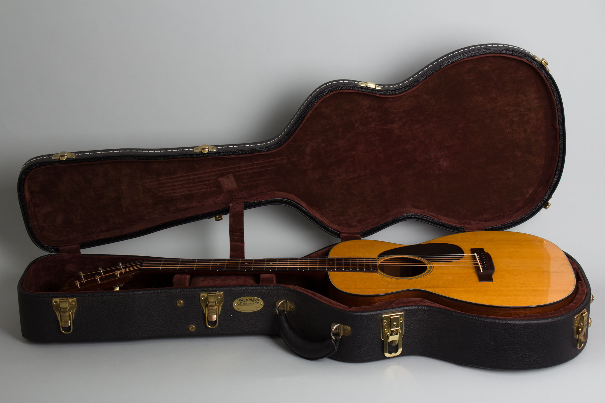 C. F. Martin 0-18 Flat Top Acoustic Guitar (1944) | RetroFret