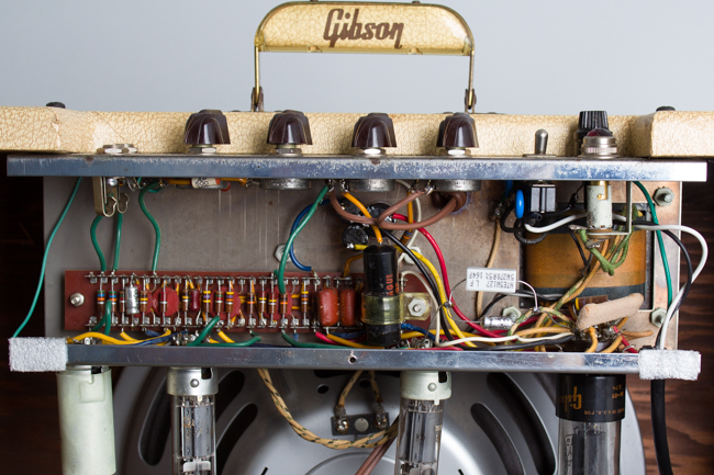 Gibson  GA-8T Discoverer Tremolo Tube Amplifier (1961)