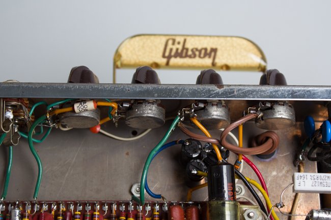 Gibson  GA-8T Discoverer Tremolo Tube Amplifier (1961)