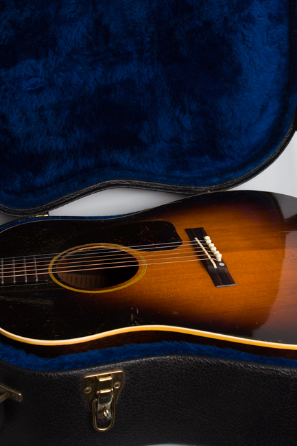 Gibson  J-45 Banner Flat Top Acoustic Guitar  (1944)