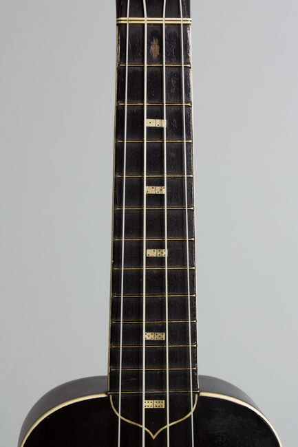 J.R. Stewart & Co.  Le Domino Soprano Ukulele ,  c. 1926