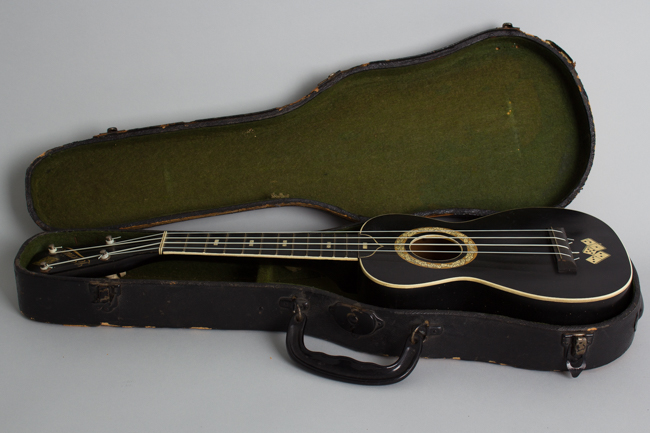 J.R. Stewart & Co.  Le Domino Soprano Ukulele ,  c. 1926