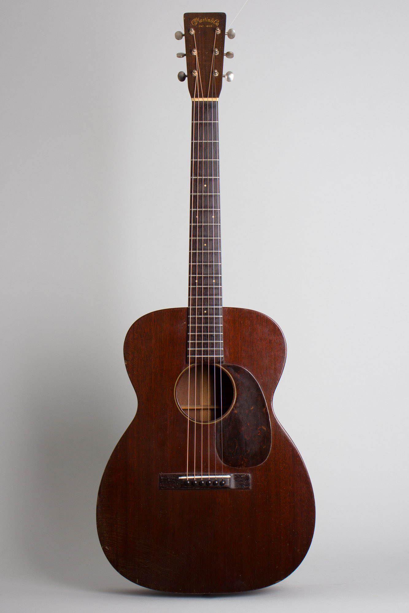 martin whatson /the crack 額装済み C. F. Martin 00-17 Flat Top Acoustic Guitar (1938) | RetroFret