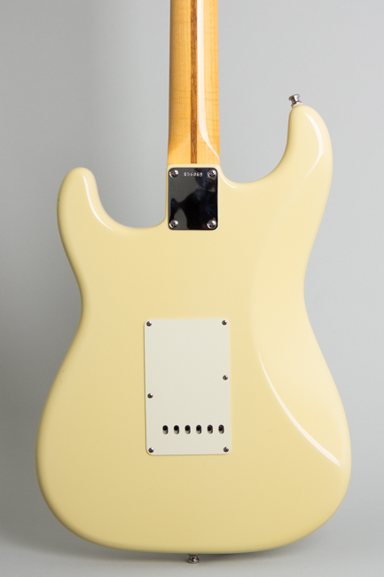 Fender  Custom Shop Custom Deluxe Stratocaster Solid Body Electric Guitar  (2010)