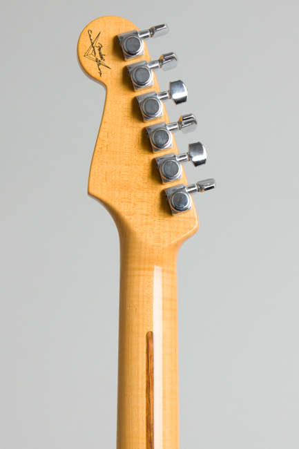 Fender  Custom Shop Custom Deluxe Stratocaster Solid Body Electric Guitar  (2010)