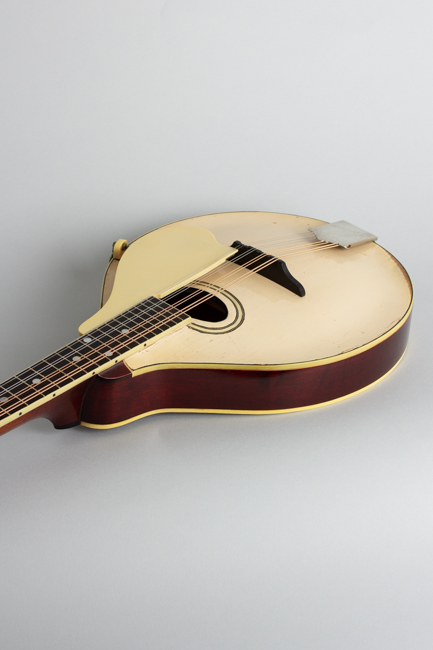 Gibson  Model A-3 Carved Top Mandolin  (1919)