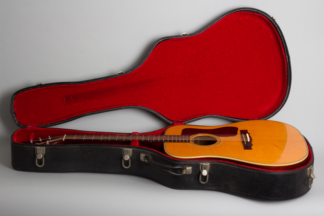 Guild  D-40 Flat Top Acoustic Guitar  (1967)