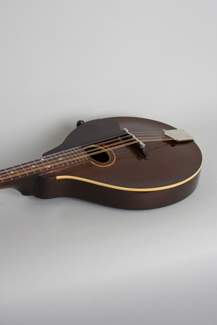 Gibson  Style A Carved Top Mandolin  (1922)