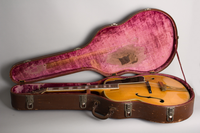 Stromberg  Deluxe Arch Top Acoustic Guitar  (1940)