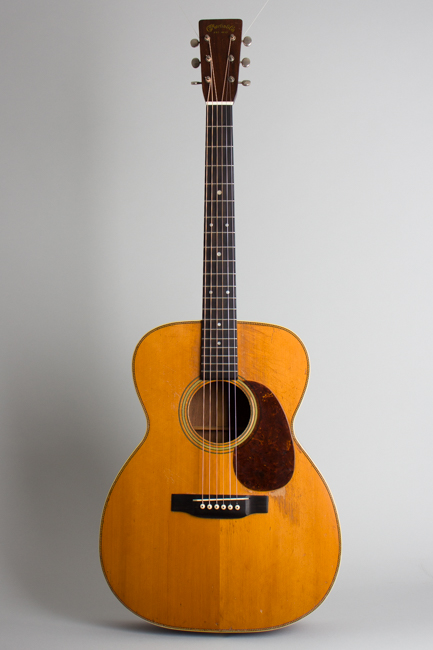 C. F. Martin  000-28 Flat Top Acoustic Guitar  (1945)