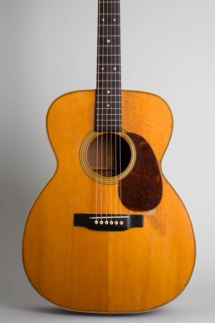 C. F. Martin  000-28 Flat Top Acoustic Guitar  (1945)