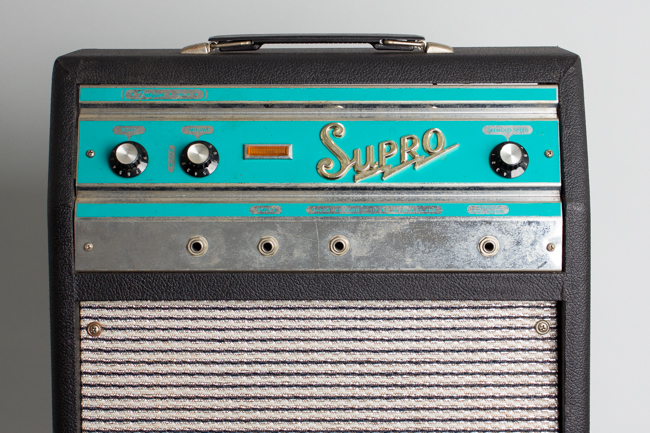 Supro  Trojan Model S6616 Tube Amplifier (1966)