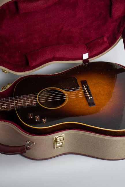 Gibson  J-45 Banner Flat Top Acoustic Guitar  (1943)