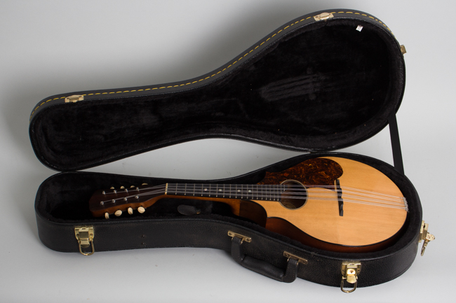  American Conservatory Venetian Tupoint Style 4983 Flat Back, Bent Top Mandolin, made by Lyon & Healy  (1925)