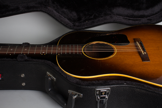 Gibson  J-45 Flat Top Acoustic Guitar  (1946-7)