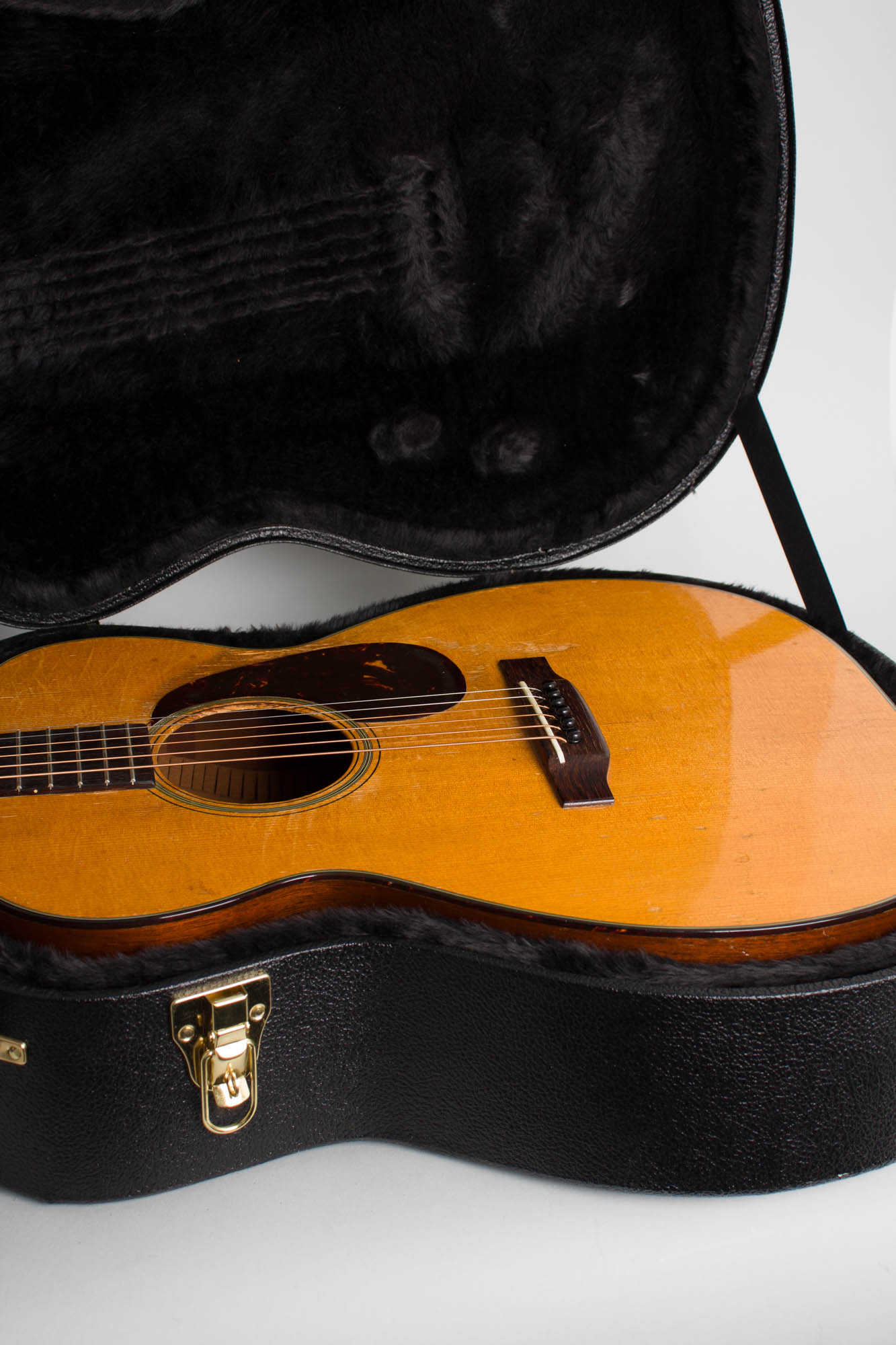 C F Martin 18A0050 Médiator 18A0050