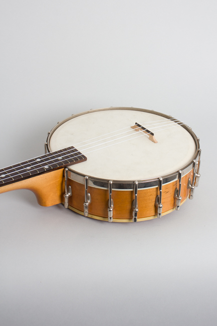 Gibson  Style UB Banjo Ukulele  (1924)