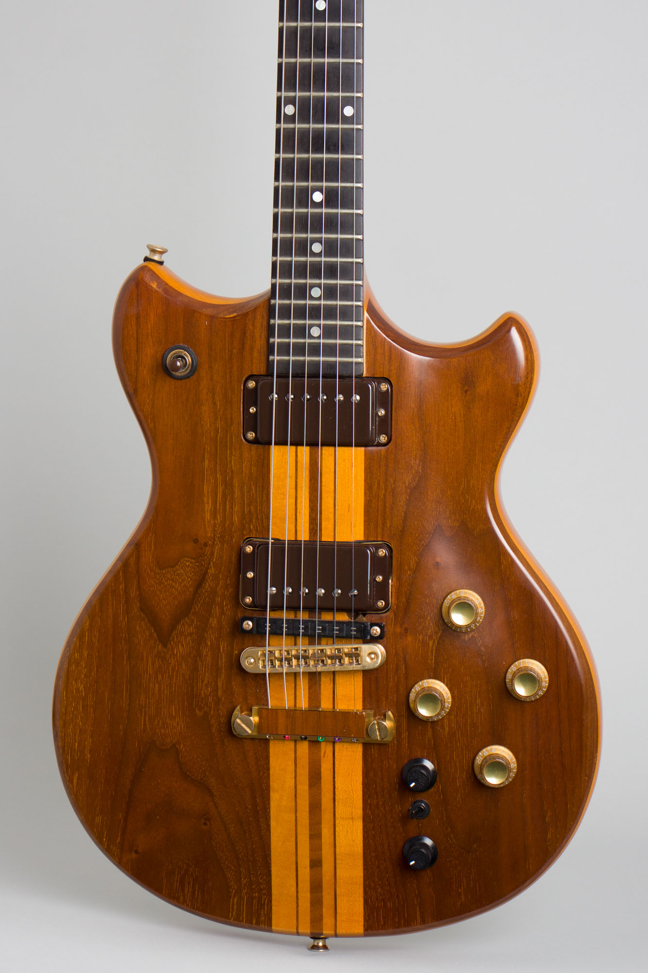 Roland GR300 Polyphonic Guitar Synthesizer with G808 Solid Body