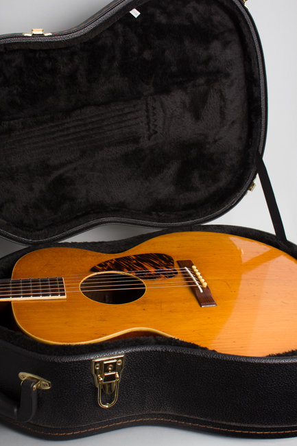  Washburn Model 5241 Classic Flat Top Acoustic Guitar, made by Gibson  (1939)