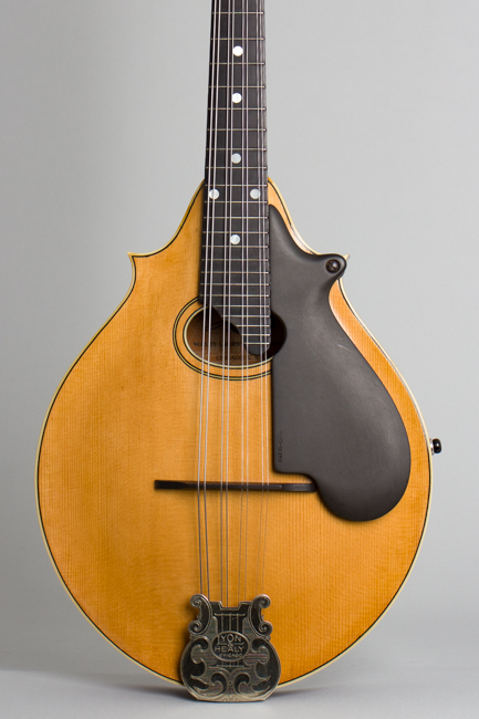 Lyon & Healy  Style B Carved Top Mandolin  (1919)