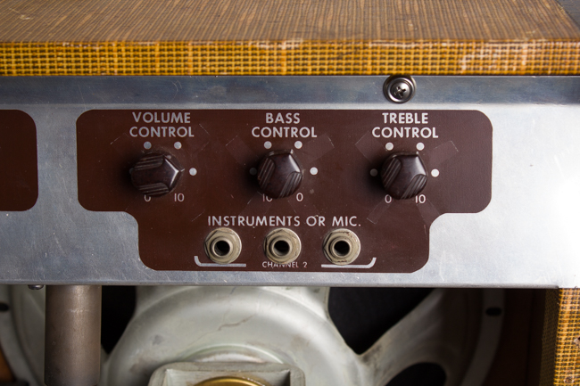 Silvertone Model 1336 Tube Amplifier, made by Danelectro (1956)