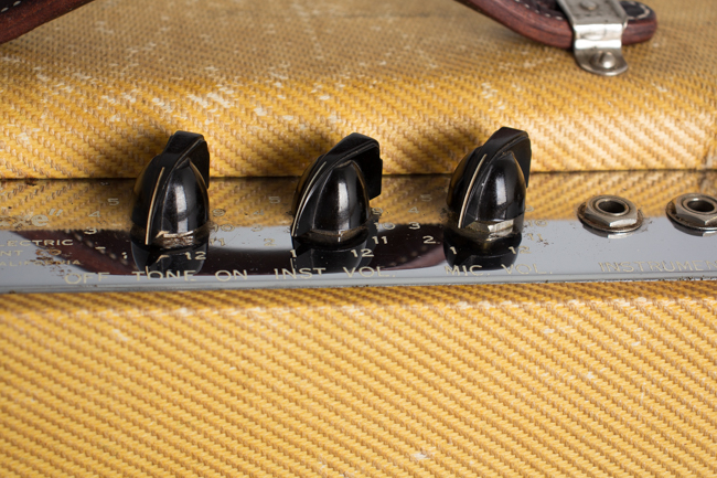 Fender  Deluxe Model 5A3 Tube Amplifier (1951)