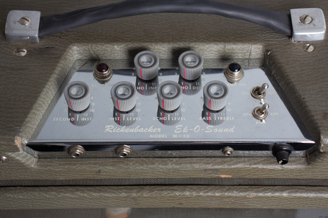 Rickenbacker  M-30 Ek-O-Sound Tube Amplifier (1960)