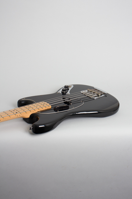 Fender  Mustang Solid Body Electric Bass Guitar  (1977)